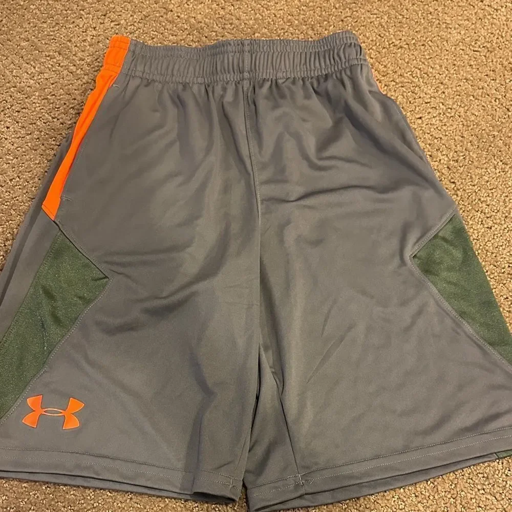 Under Armour Boys Set of Two Gray Athletic Shorts with Drawstring Size Youth S